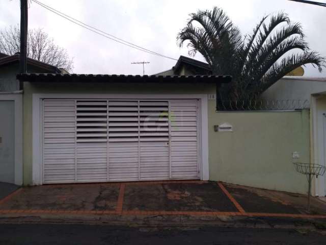 Casa à venda no bairro Jardim Paulista, São Carlos: 3 dormitórios, suíte, churrasqueira e mais!