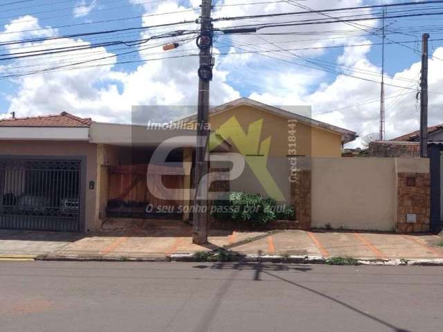 Casa padrão à venda na Vila Prado, São Carlos