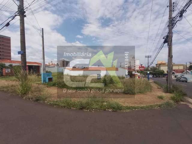 Terreno / Lote para alugar em São Carlos - Bairro Cidade Jardim