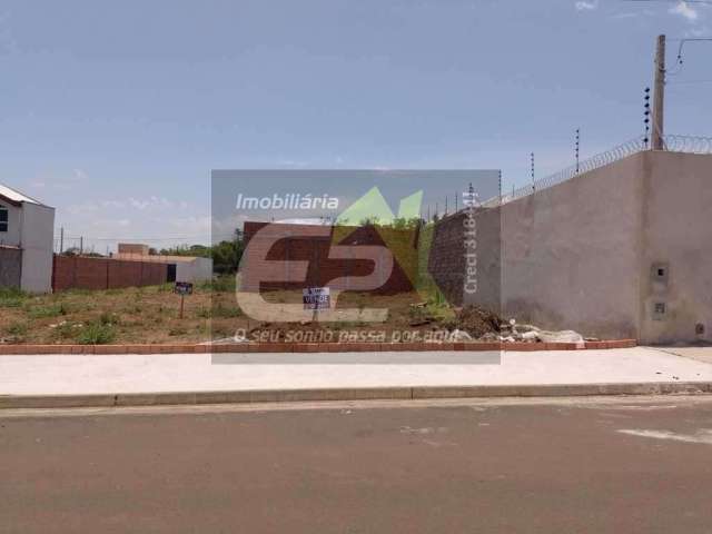 Terreno à venda no bairro Jardim do Bosque em São Carlos