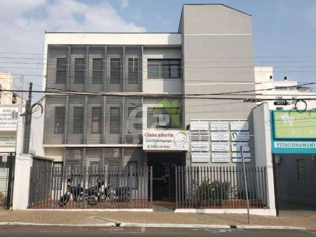 Prédio Comercial no Centro de São Carlos - 2 banheiros e cozinha