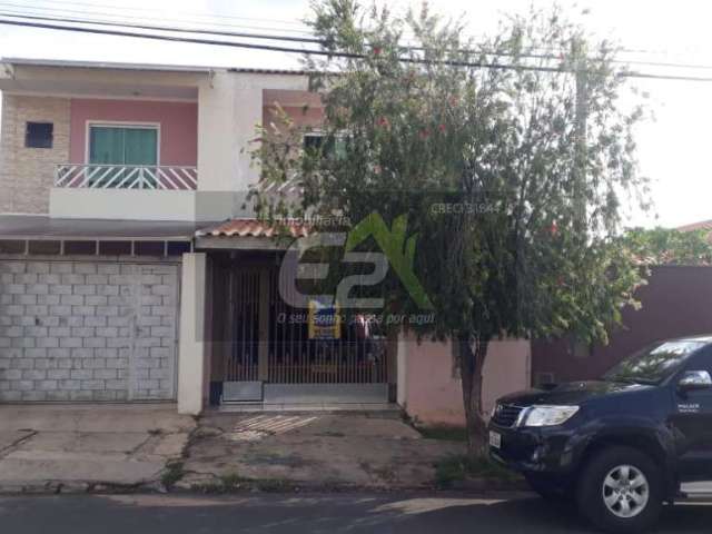 Casa à venda com 3 dormitórios e suíte no Parque Santa Felícia Jardim, São Carlos