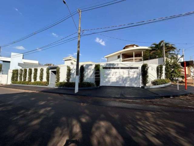 Casa à venda no bairro Jardim Santa Elisa em São Carlos