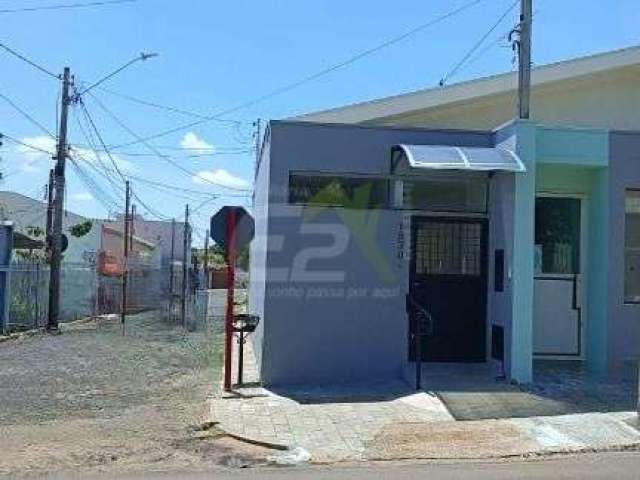 Sala Comercial para Alugar no Centro de São Carlos - Ar-condicionado e Jardim de Inverno