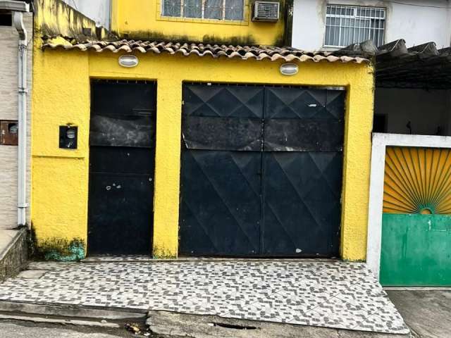 Vende se excelente casa no casarão