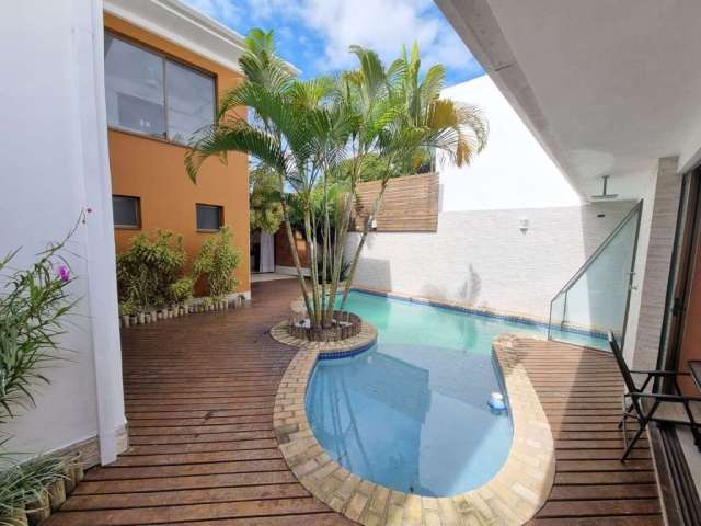 Casa com 5 dormitórios à venda, 250 m² por R$ 2.000.000,00 - Jardim Excelsior - Cabo Frio/RJ