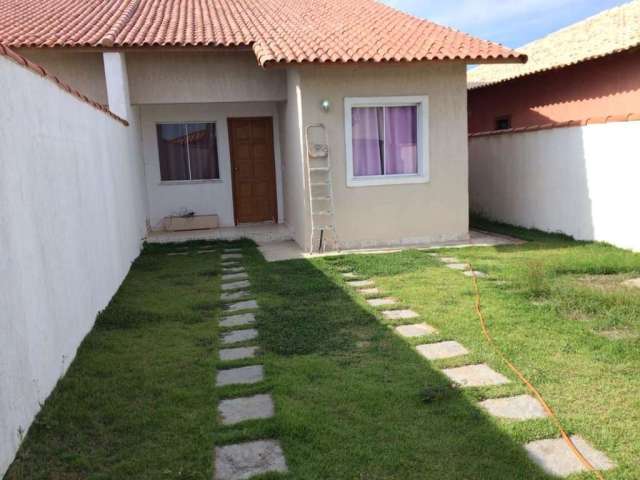 Casa com 3 dormitórios à venda, 90 m² por R$ 320.000,00 - Guriri - Cabo Frio/RJ