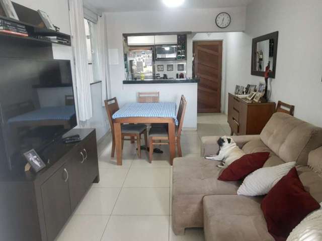 Apartamento com 2 dormitórios à venda, 85 m² por R$ 400.000,00 - Parque Central - Cabo Frio/RJ