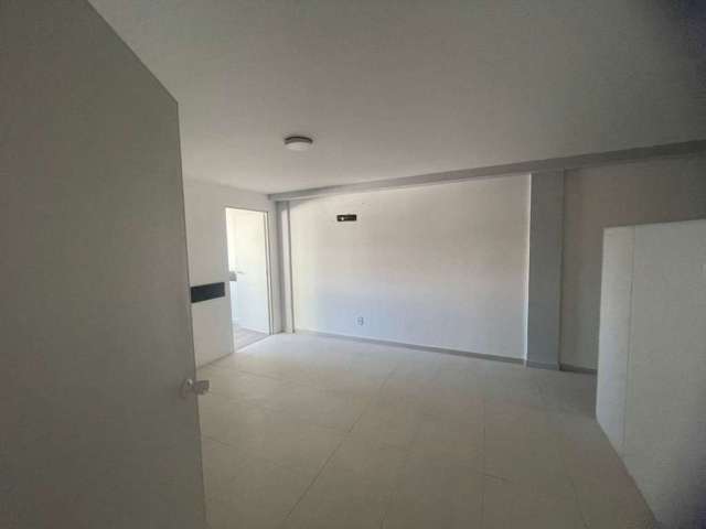 Sala, 64 m² - venda por R$ 320.000,00 ou aluguel por R$ 2.854,60/mês - Centro - Cabo Frio/RJ