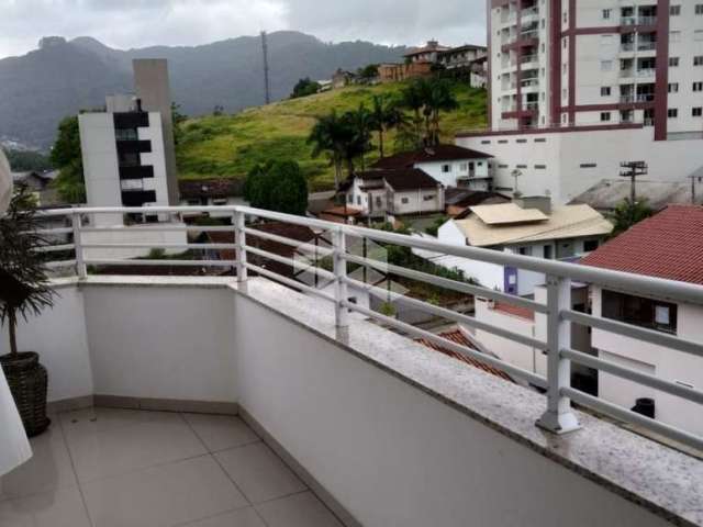 Apartamento em Jaraguá Esquerdo