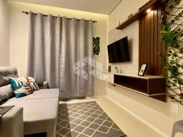 Apartamento em Praia de Fora