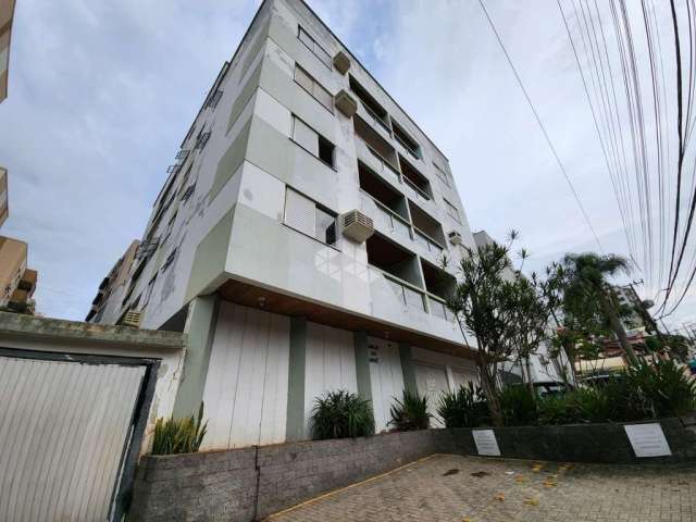 Apartamento em Carvoeira