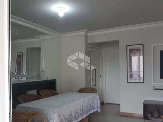 Apartamento em Jardim Marajoara