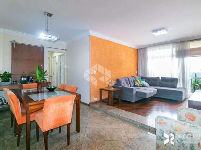 Apartamento em CENTRO