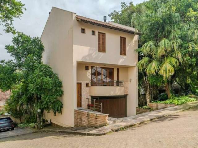 Casa de Condomínio em Jardim Isabel