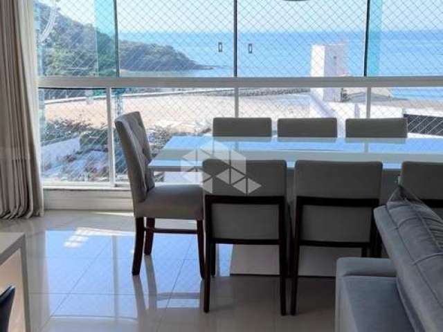 Apartamento em Pioneiros