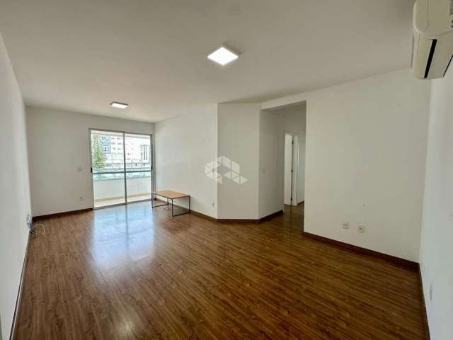 Apartamento em Kobrasol