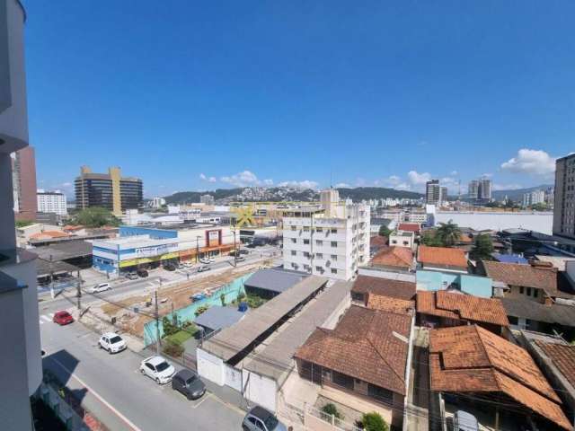 Apartamento com 3 dormitórios à venda, 80 m²