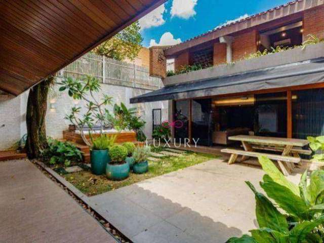 Casa para Alugar no Jardim Paulistano com 4 suítes