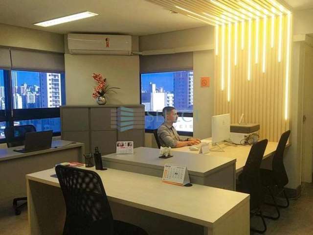 Empresarial Work Center a venda