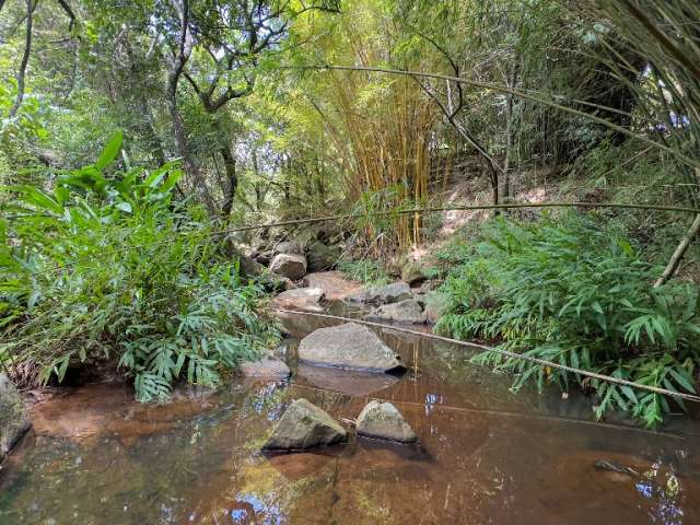 Linda Chácara com Cachoeira no Distrito de Suzana em Brumadinho