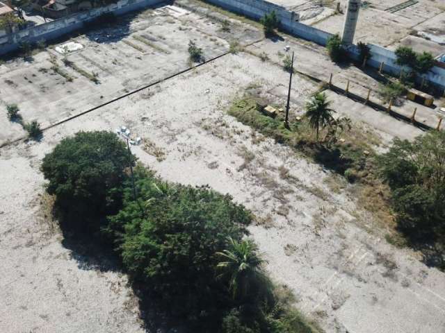 Excelente terreno à Venda, na Avenida Santa Cruz - Senador Vasconcelos - Rio de Janeiro-RJ