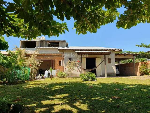 Casa à venda, 2 quartos, 2 vagas, Itapirubá - Imbituba/SC