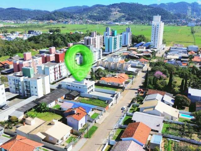 Apartamento à venda, 2 suítes, 2 vagas, Vila Esperança - Tubarão/SC