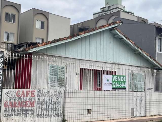 Terreno em excelente localização no bairro Estreito.