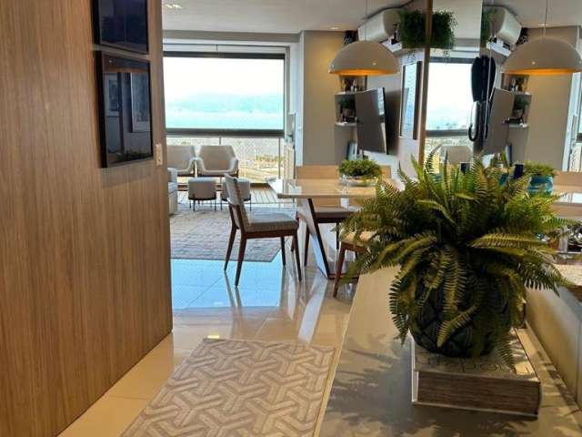 Apartamento com vista mar no Estreito