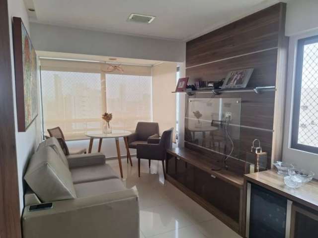 Apartamento com 3 Quartos e 2 banheiros à Venda, 81 m² por R$ 600.000,00