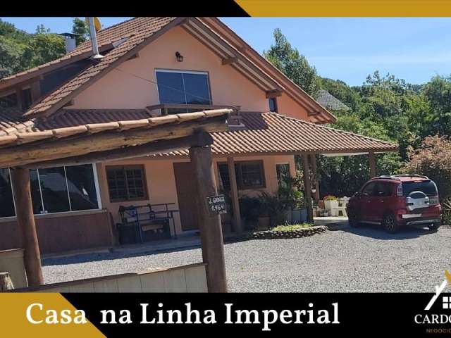 Casa na Linha Imperial com três Moradias