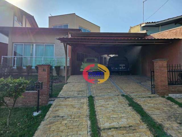 Casa térrea de 220m² para locação no condomínio Country Club em Arujá!!!