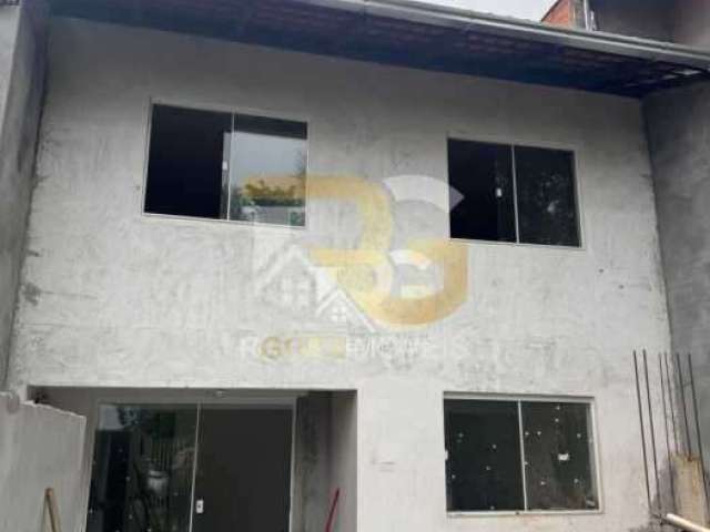 Casa à venda na Rua Tupari, Salto Norte, Blumenau por R$ 380.000