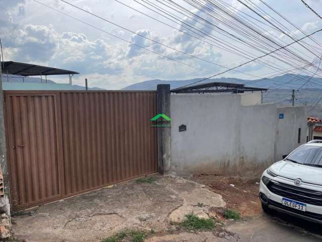 Casa com 2 quartos à venda na Rua Das Goiabeiras, 12, Santa Rita De Cássia, Mariana por R$ 300.000