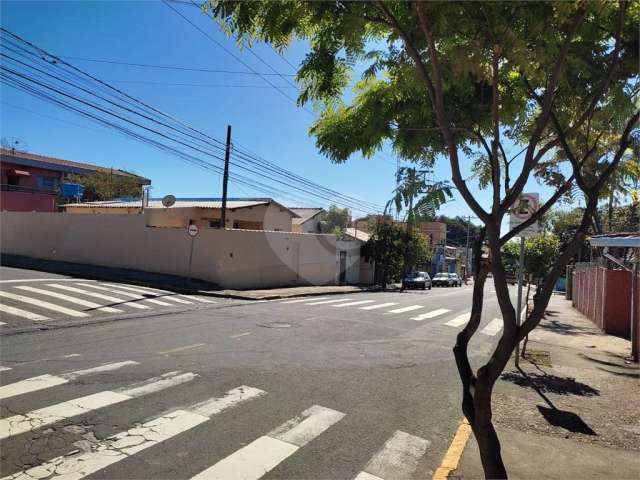 Casa com 3 quartos à venda em Bela Vista - SP