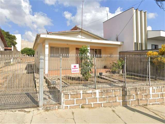 Casa com 3 quartos à venda em Vila Teixeira - SP