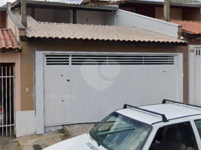 Vende-se Casa no Jardim Estância Bom Viver em Itu