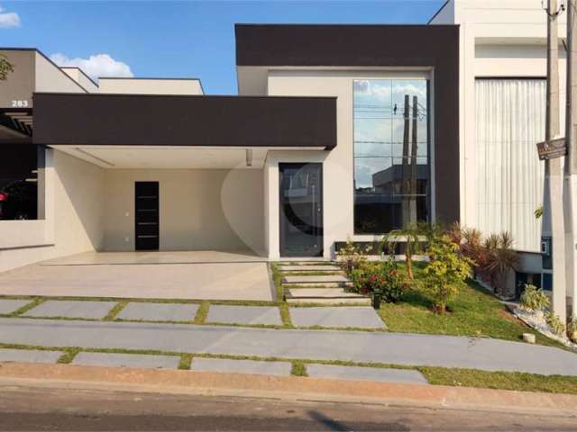 Linda casa a venda no Condomínio Residencial Viena