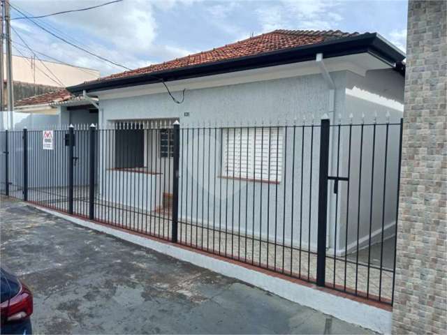 Casa com 2 quartos à venda em Vila Teixeira - SP