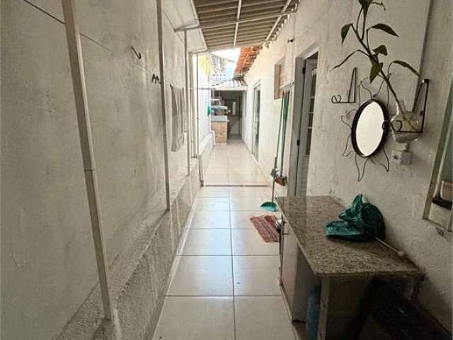 Casa com 3 quartos à venda em Jardim Santo Antônio - SP