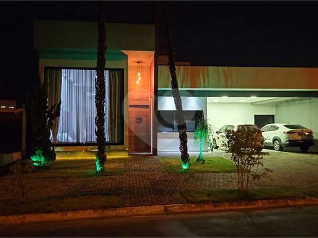 Condomínio com 3 quartos à venda em Buru - SP