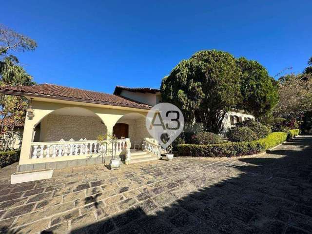 Casa com 4 dormitórios à venda, 503 m² por R$ 3.490.000 - Parque São Luiz - Teresópolis/RJ