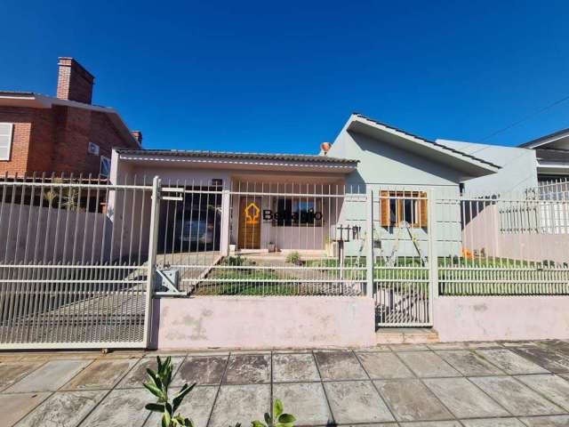 Excelente Casa com piscina no Residencial Novo Horizonte em Santa Maria