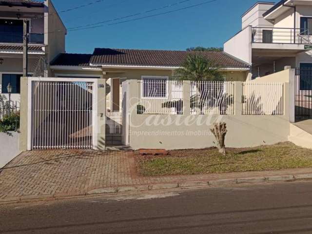 Casa para à venda, no Bairro Jardim Carvalho, PONTA GROSSA - PR