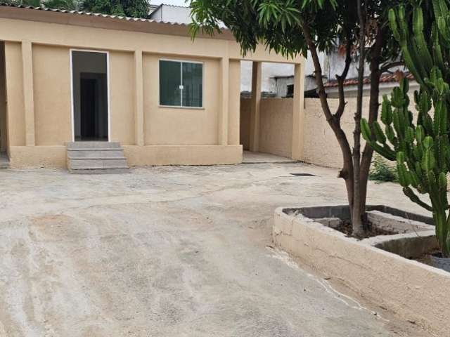 Vendo casa linear c/ quintal - 3 quartos - campo grande -