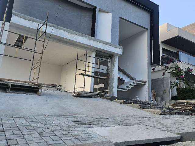 Casa no Condominio Fechado de Luxo no Altiplano Cabo Branco com quatro suítes