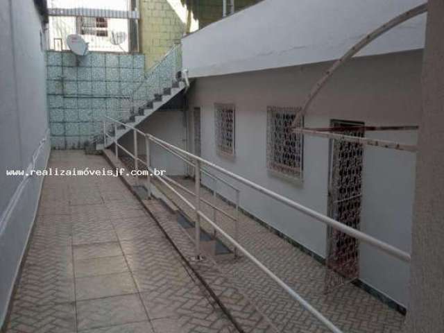 Casa para Venda em Juiz de Fora, Lourdes, 5 dormitórios, 1 suíte, 4 banheiros