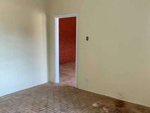 Casa com 3 quartos, Vila Vitória, Mogi das Cruzes - R$ 1.5 mi, Cod: 253