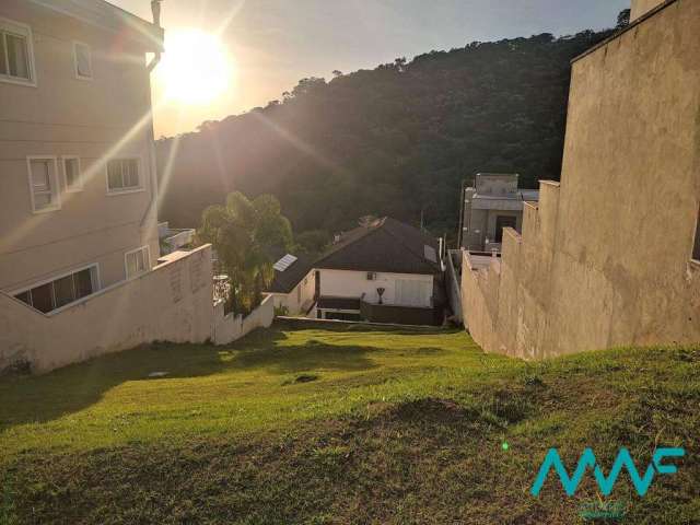 Valville 1 - Lote em Declive - Vista Reserva!